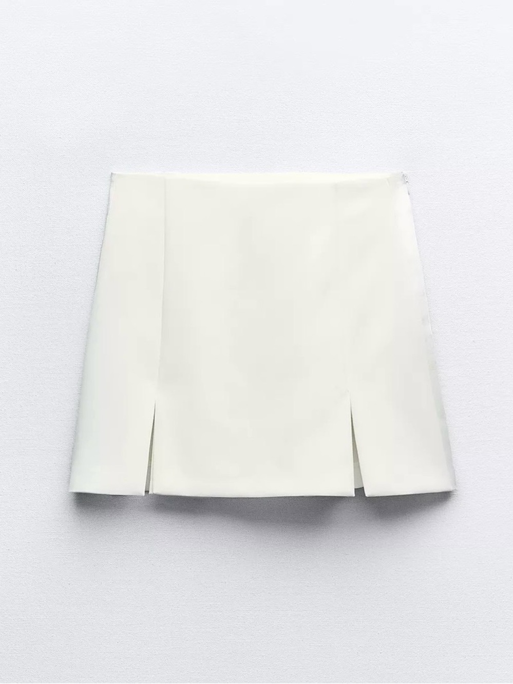 Classic White Vented Skort